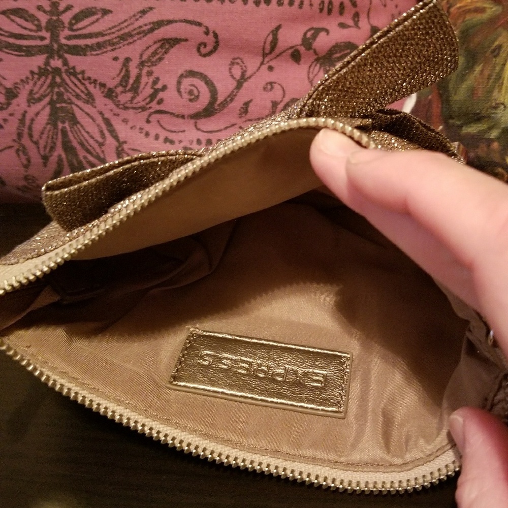 Express gold/champagne wristlet - Picture 3 of 3